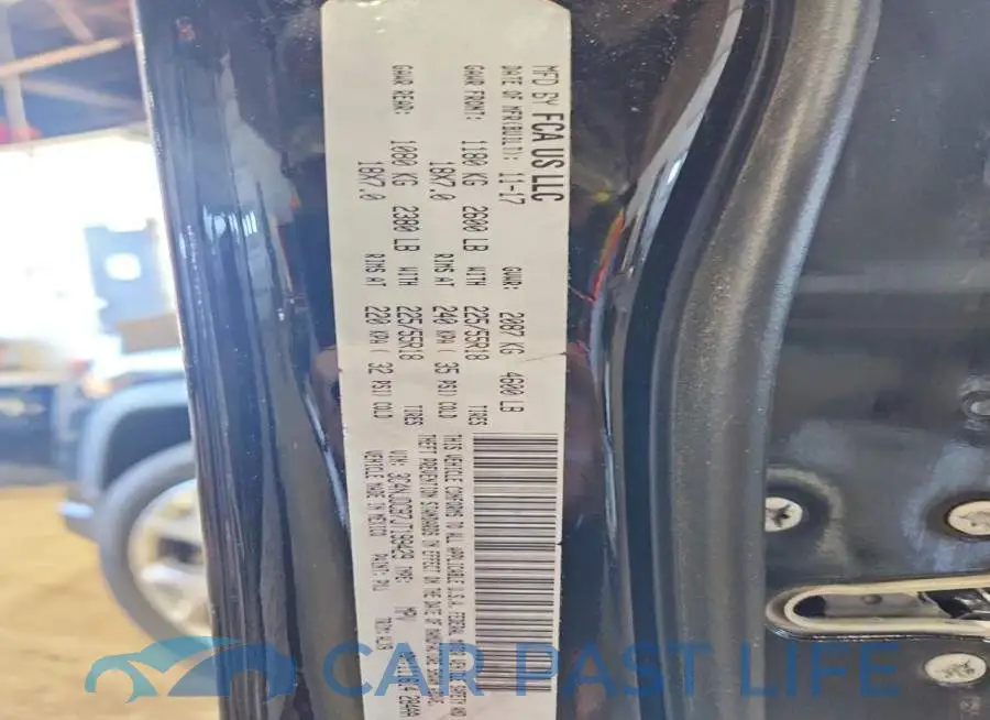 3C4NJDCB7JT199429# 14