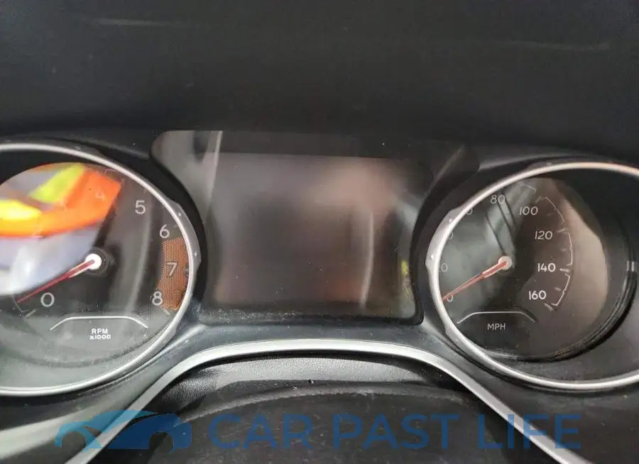 3C4NJDCB7JT199429# 9