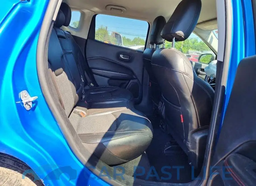 3C4NJDDB8LT151472# 11