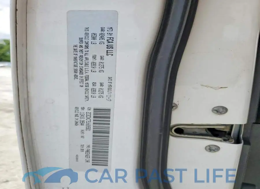 2C3CDXCT9JH205821# 12