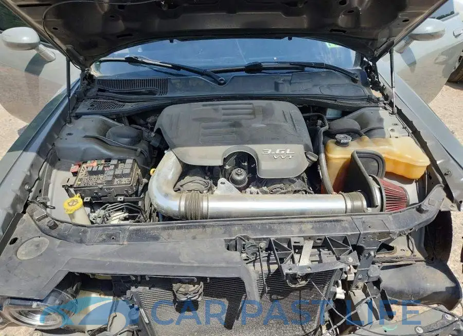 2C3CDZAG3JH317953# 11