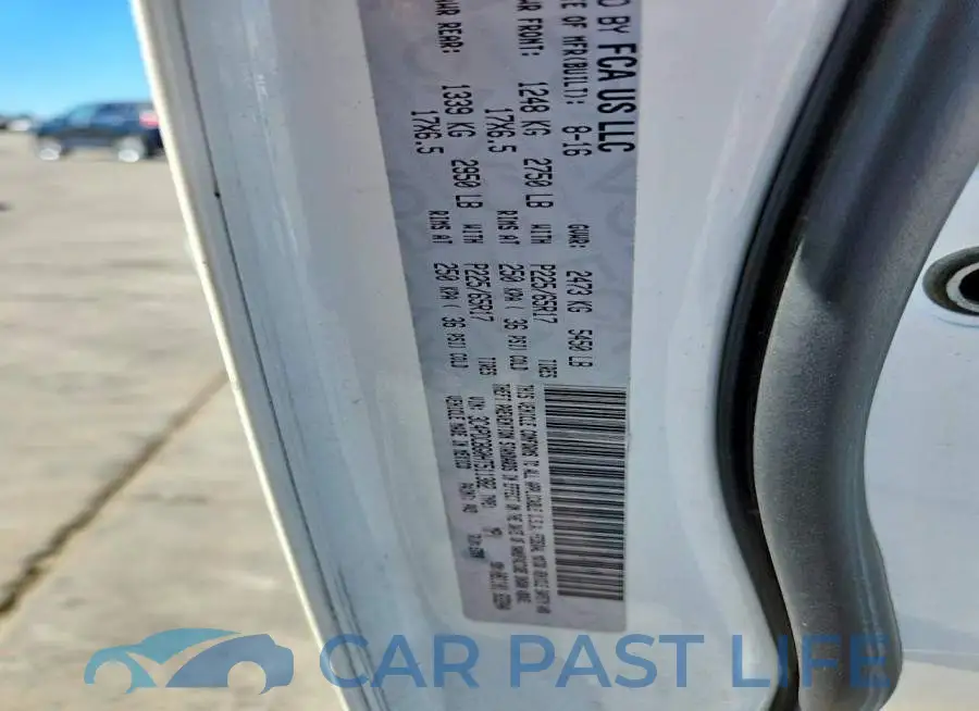 3C4PDCBG0HT511382# 12