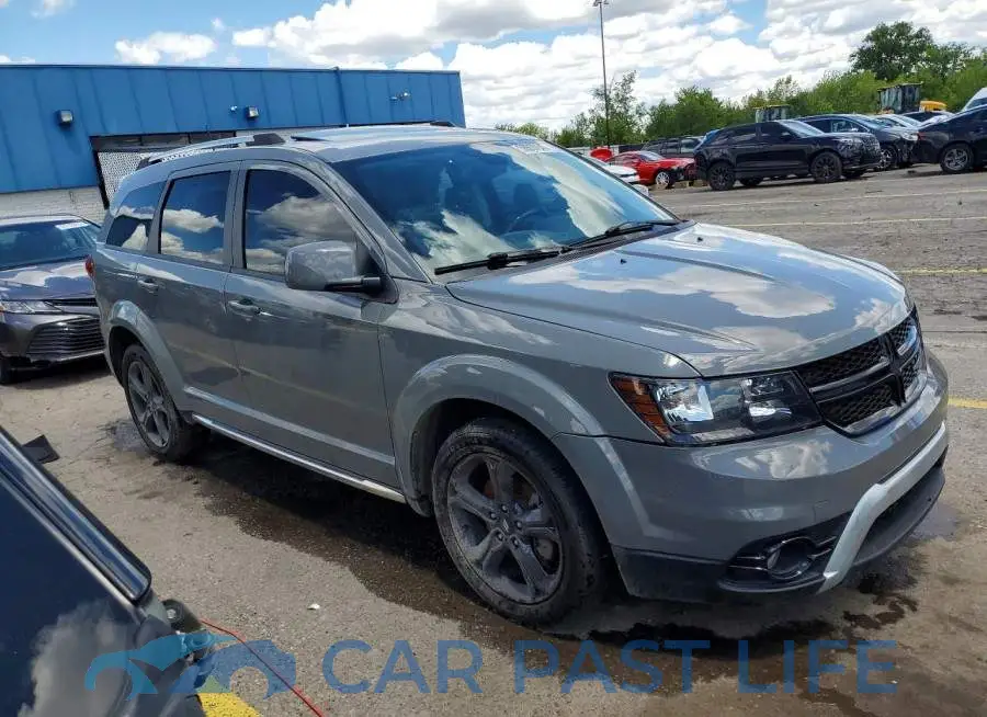 3C4PDCGB7LT272628# 4