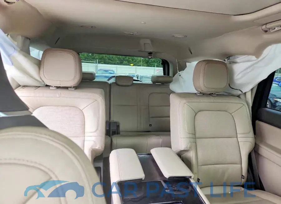5LMJJ2LT9NEL17331# 10