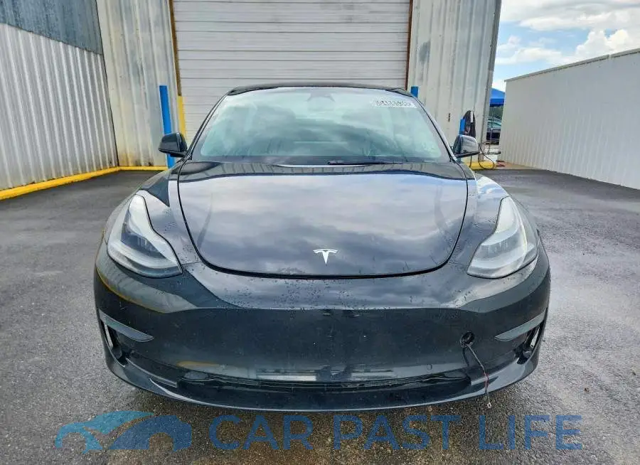 5YJ3E1EA9NF187673# 5