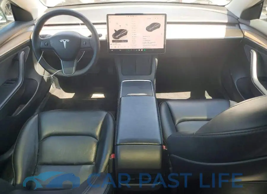 5YJ3E1EAXPF447811# 8