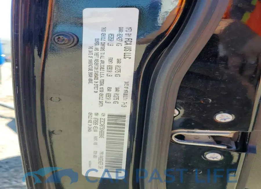 2C3CCABT5KH689845# 13