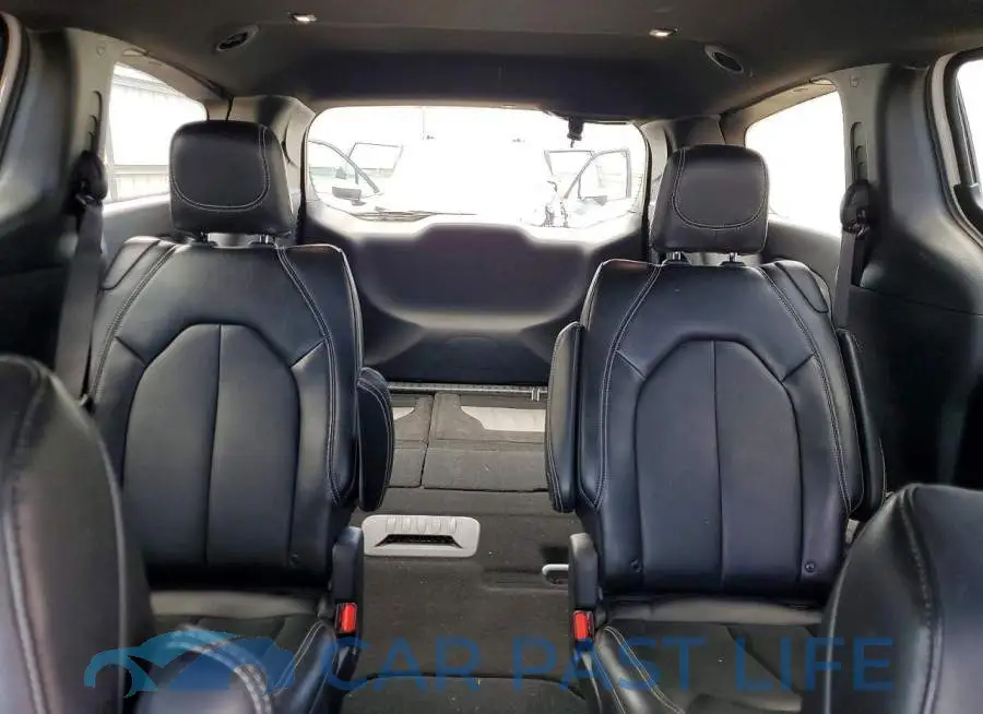 2C4RC1BG2SR507246# 10
