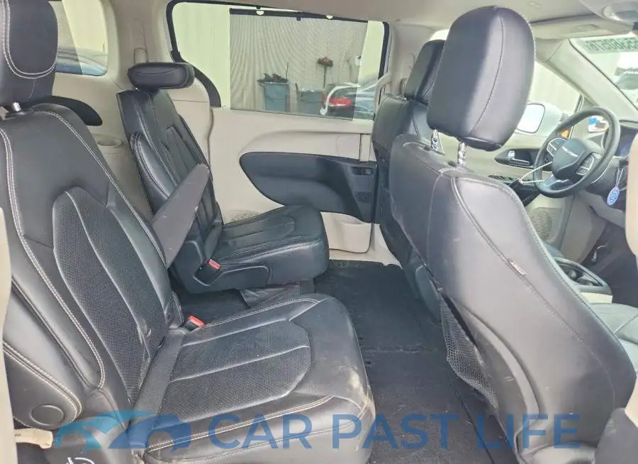 2C4RC1BG4NR155386# 11