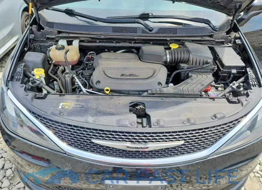 2C4RC1DG4MR516952# 12