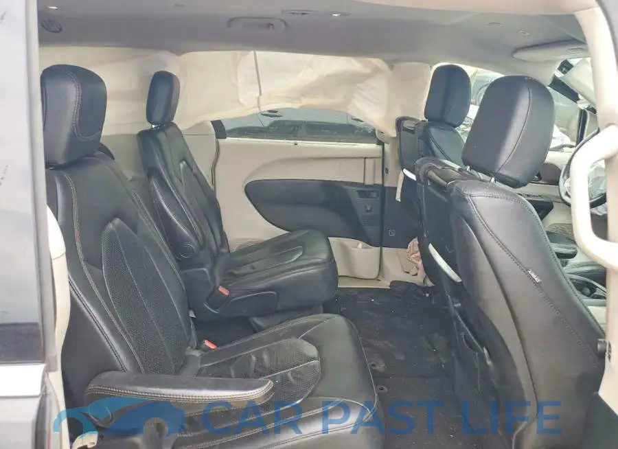 2C4RC1EG2JR194533# 11
