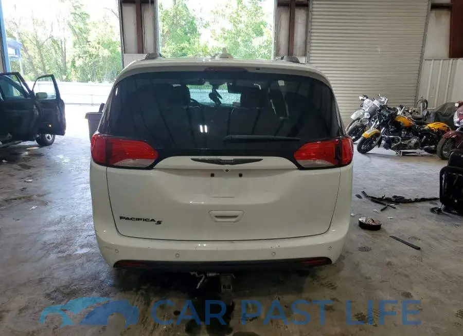 2C4RC1EG3JR227619# 6