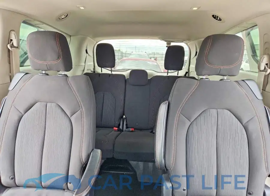 2C4RC1FG4LR124517# 10
