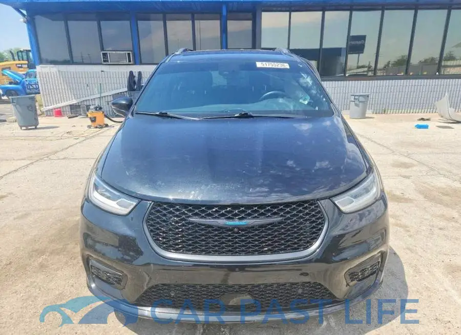 2C4RC1L72MR566945# 5