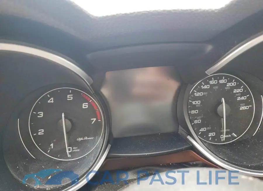 ZASFAKPN8J7C00483# 9
