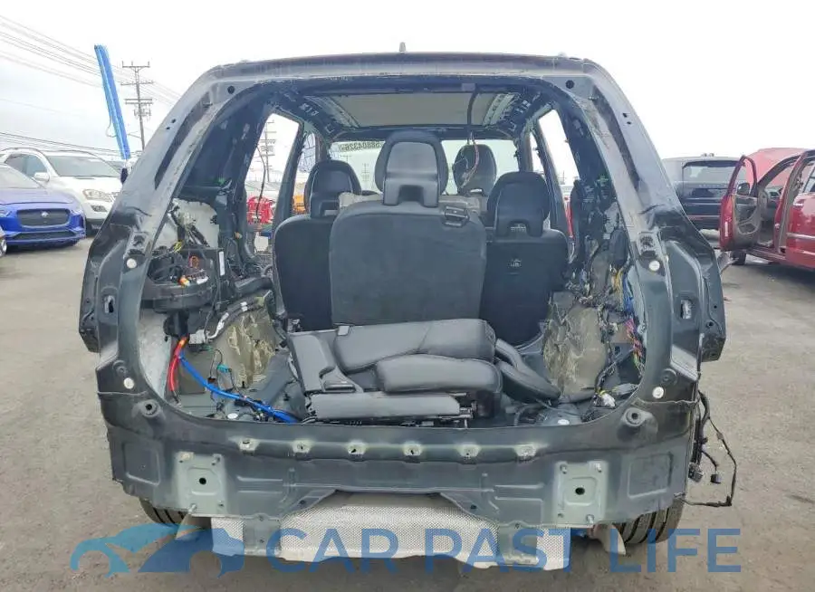 YV4062PE2R1196331# 6