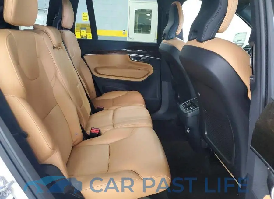 YV4A22PK1K1418725# 11