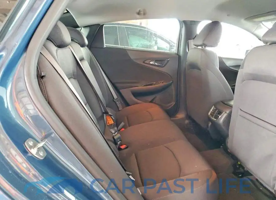 1G1ZD5ST4RF227808# 10