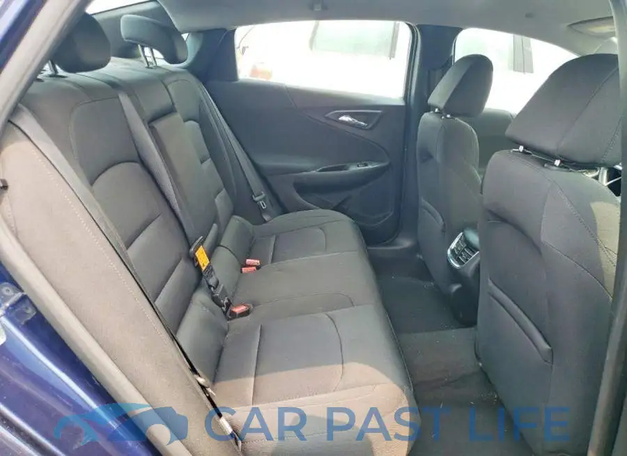 1G1ZD5ST9JF138210# 10