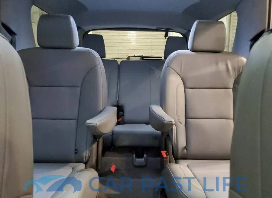 1GNEVHKW9LJ173674# 10