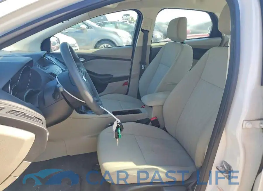 1FADP3F27JL321952# 7