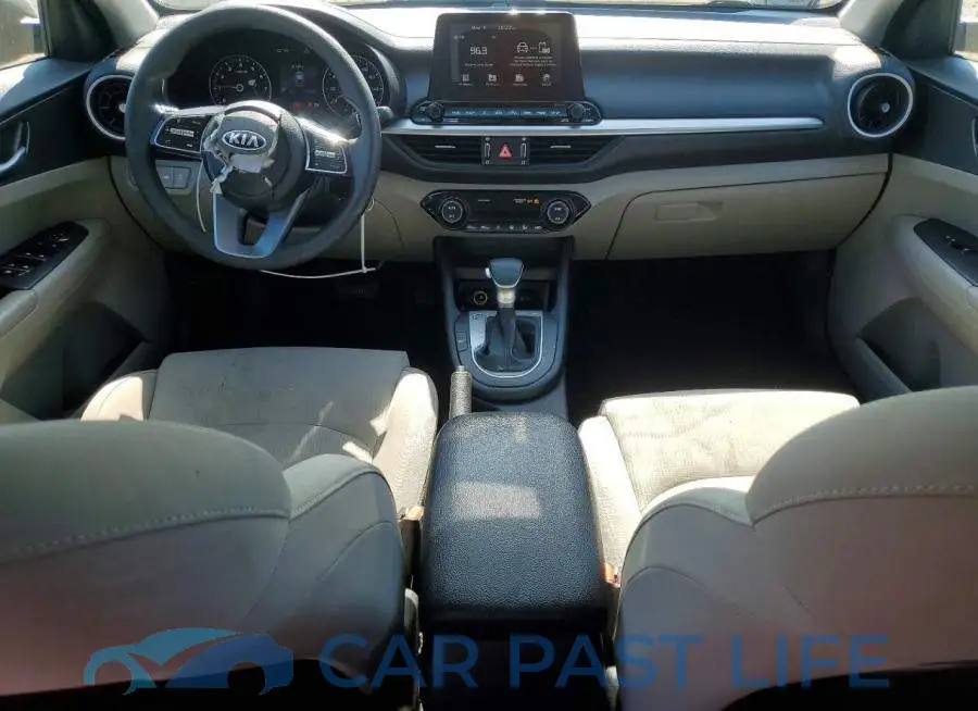 3KPF24AD1KE022158# 8