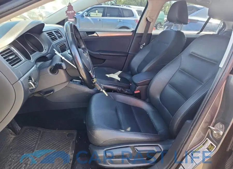 3VWDB7AJ2HM309485# 7
