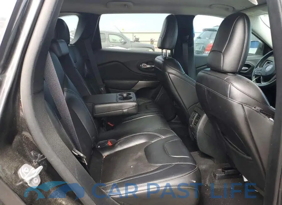 1C4PJLLB4KD274968# 11