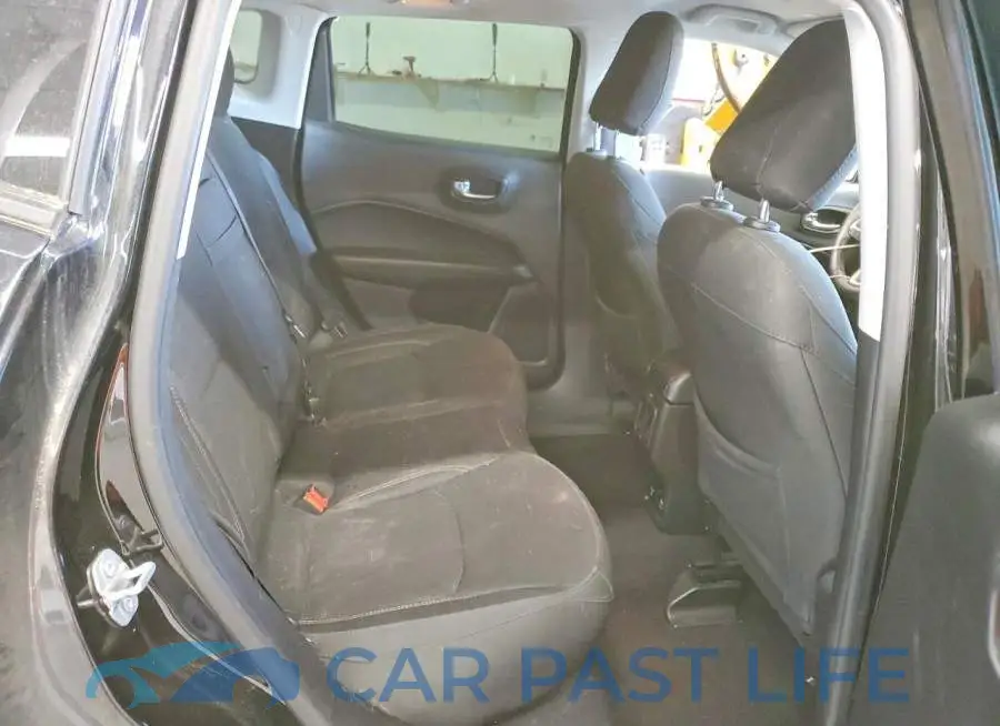 3C4NJCAB8KT832583# 11