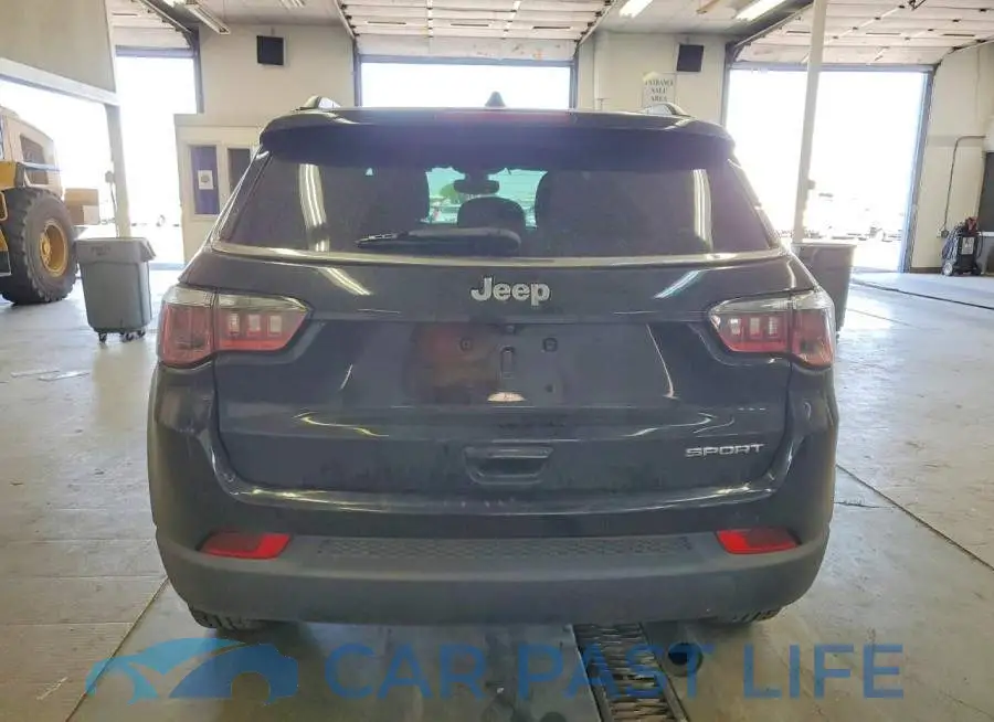 3C4NJCAB8KT832583# 6