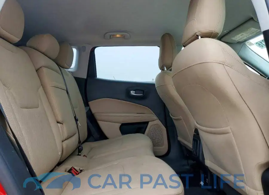 3C4NJDAB7JT168958# 11