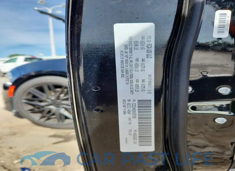 2C3CDXHG2KH597585# 12