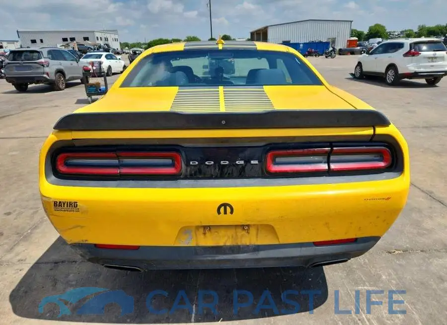 2C3CDZAG2JH229170# 6