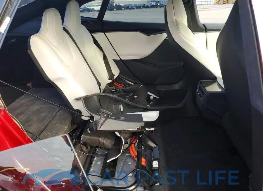 5YJSA1E24JF270390# 10