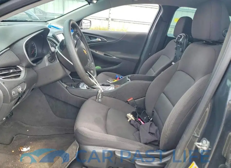 1G1ZB5ST5JF111088# 7