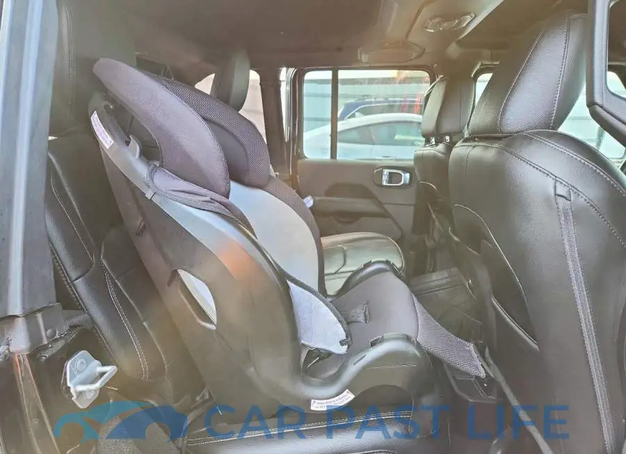 1C4JJXP6XNW106660# 10