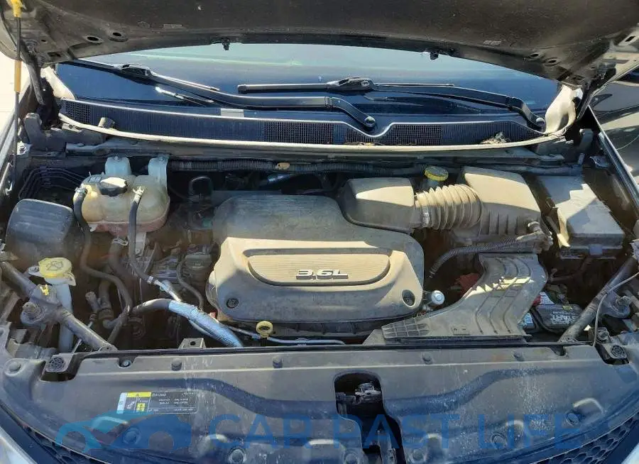 2C4RC1FG5JR193861# 12