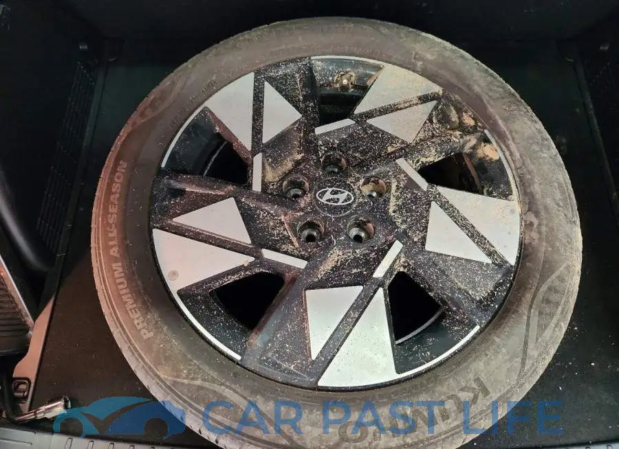 KM8HBCAB2SU300872# 13