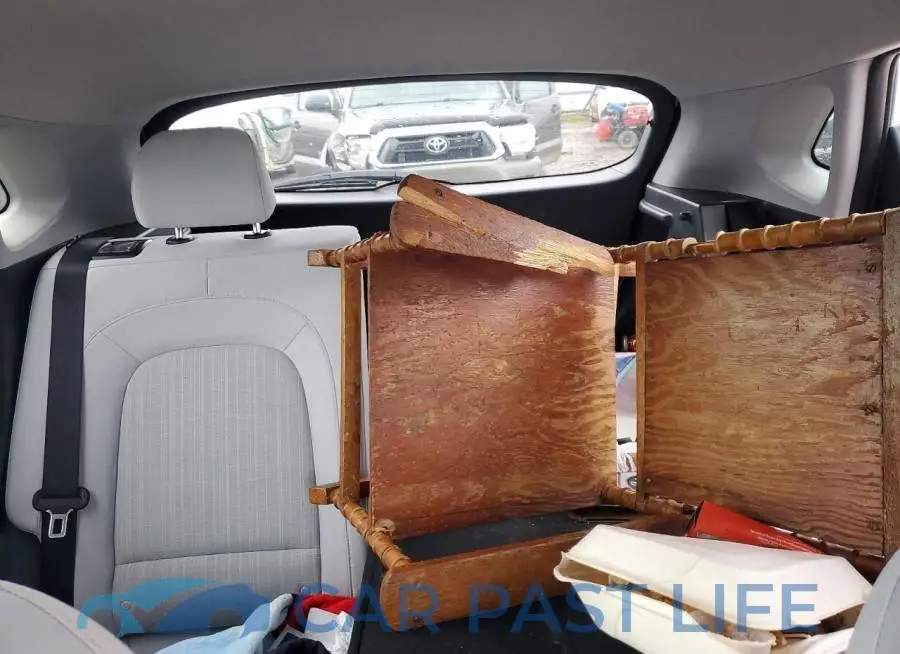 KM8K6CAB6PU978767# 10