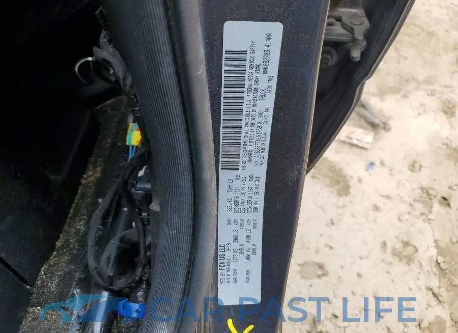 1C6SRFFTXLN175910# 12