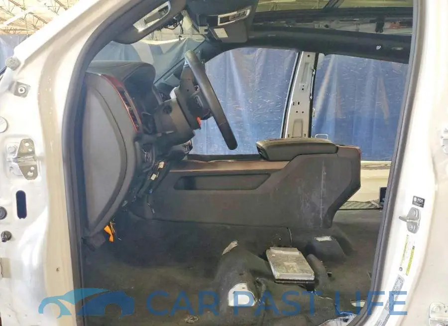 1C6SRFLT3PN550711# 7