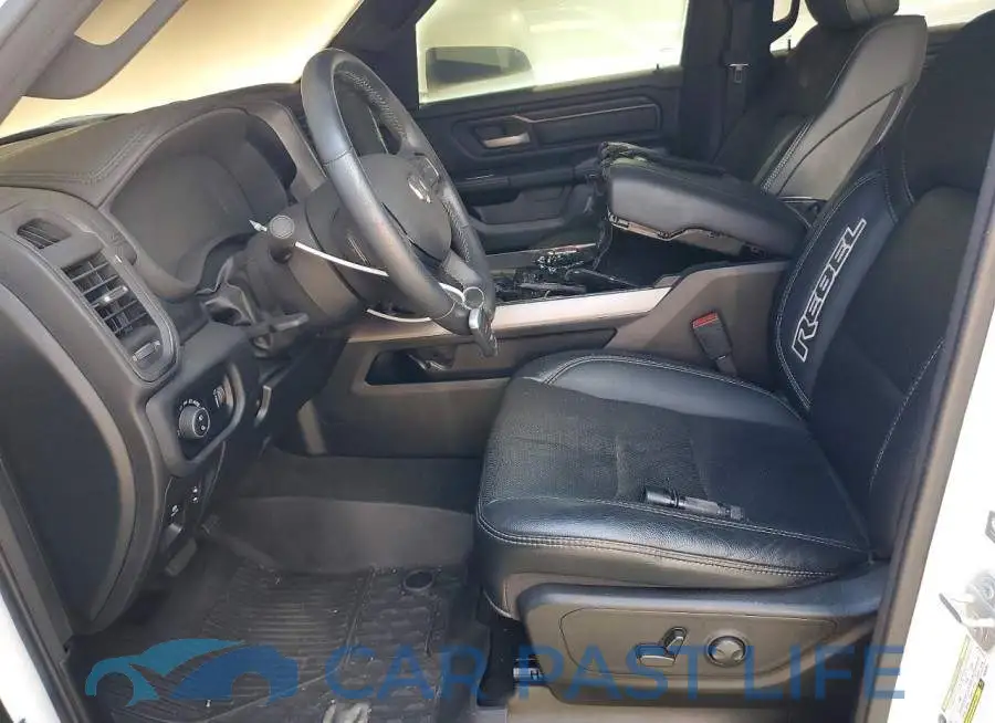 1C6SRFLT3RN207870# 7