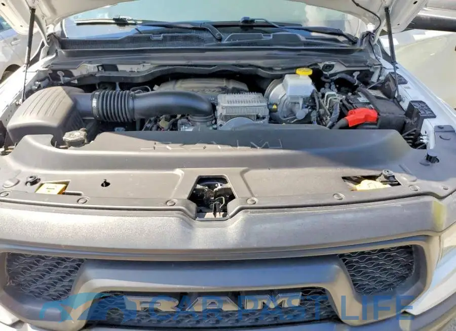 1C6SRFLT3RN207870# 11