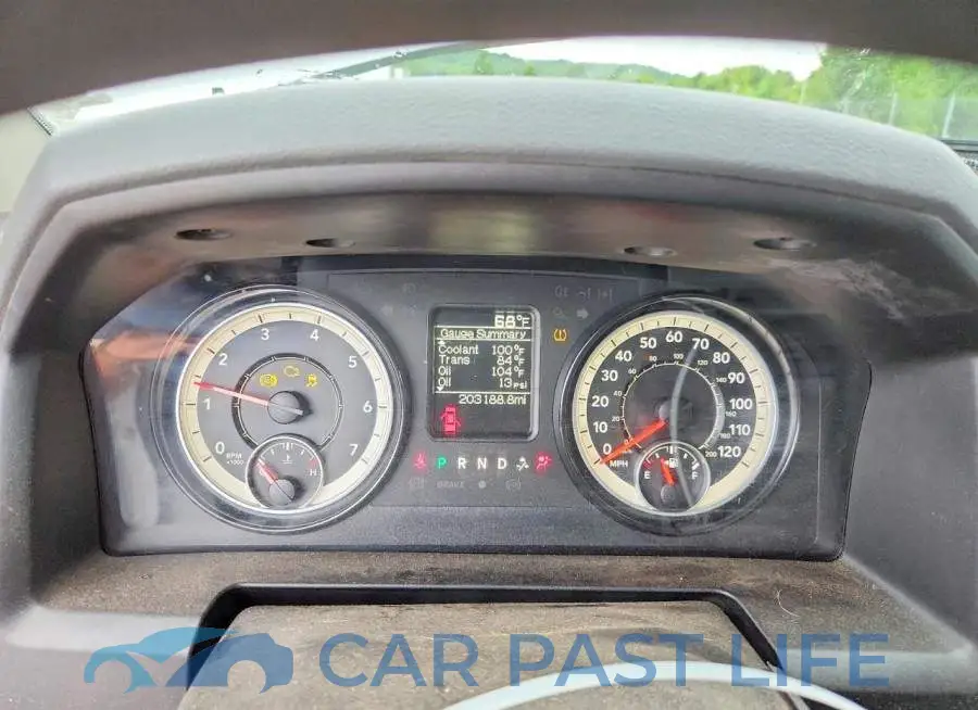 3C6UR5CJ8JG116625# 9