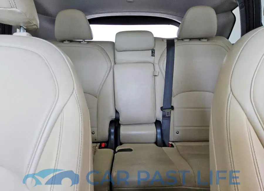 3PCAJ5M35LF108221# 10