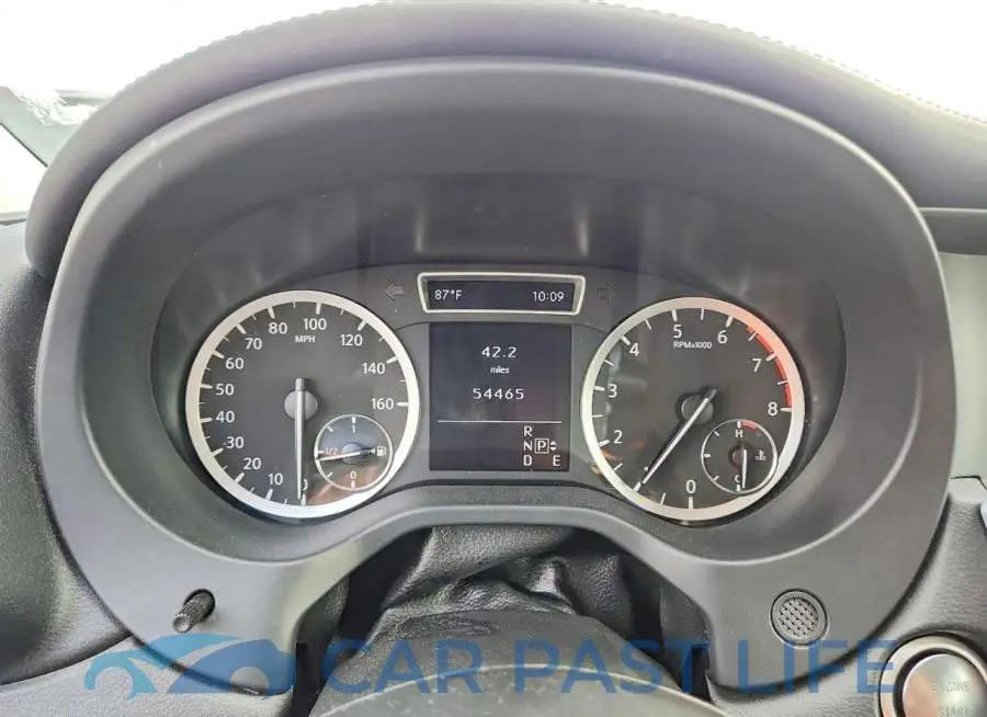 SJKCH5CR1JA057605# 9