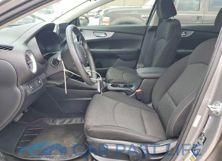 3KPF24AD9RE837816# 7