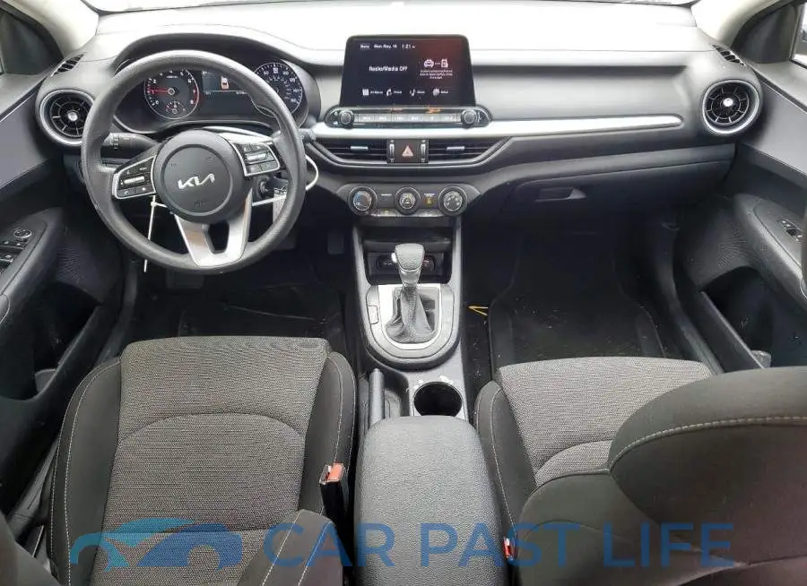 3KPF24AD9RE837816# 8