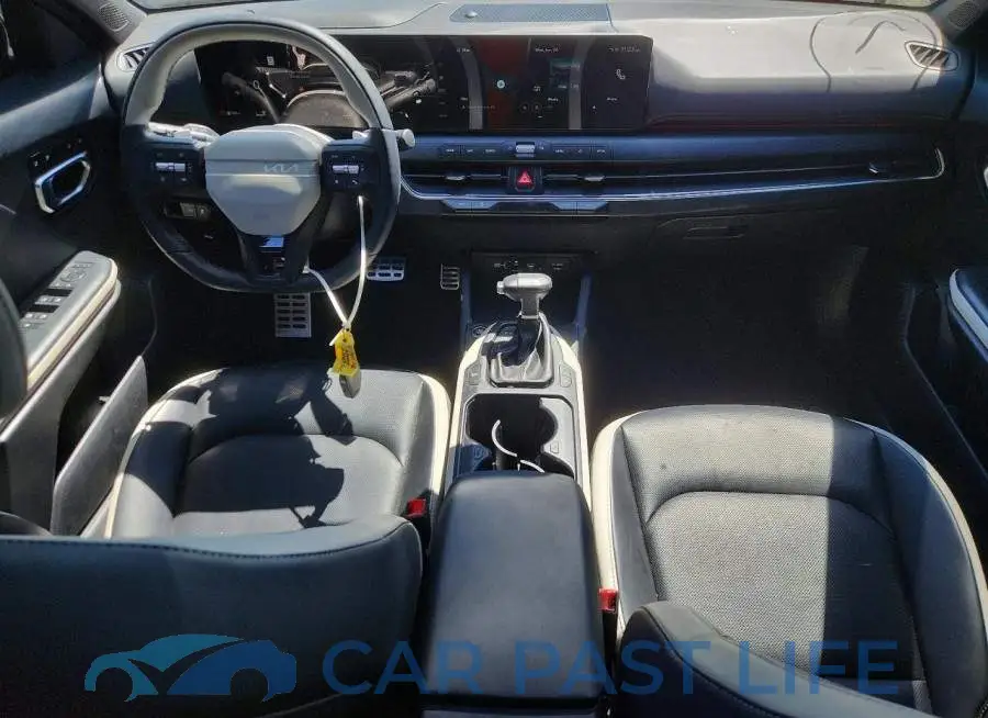 3KPFW4DC2SE112054# 8