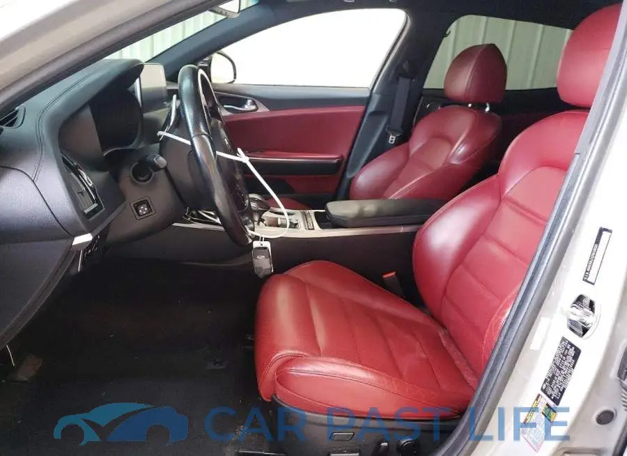 KNAE55LCXJ6018320# 7